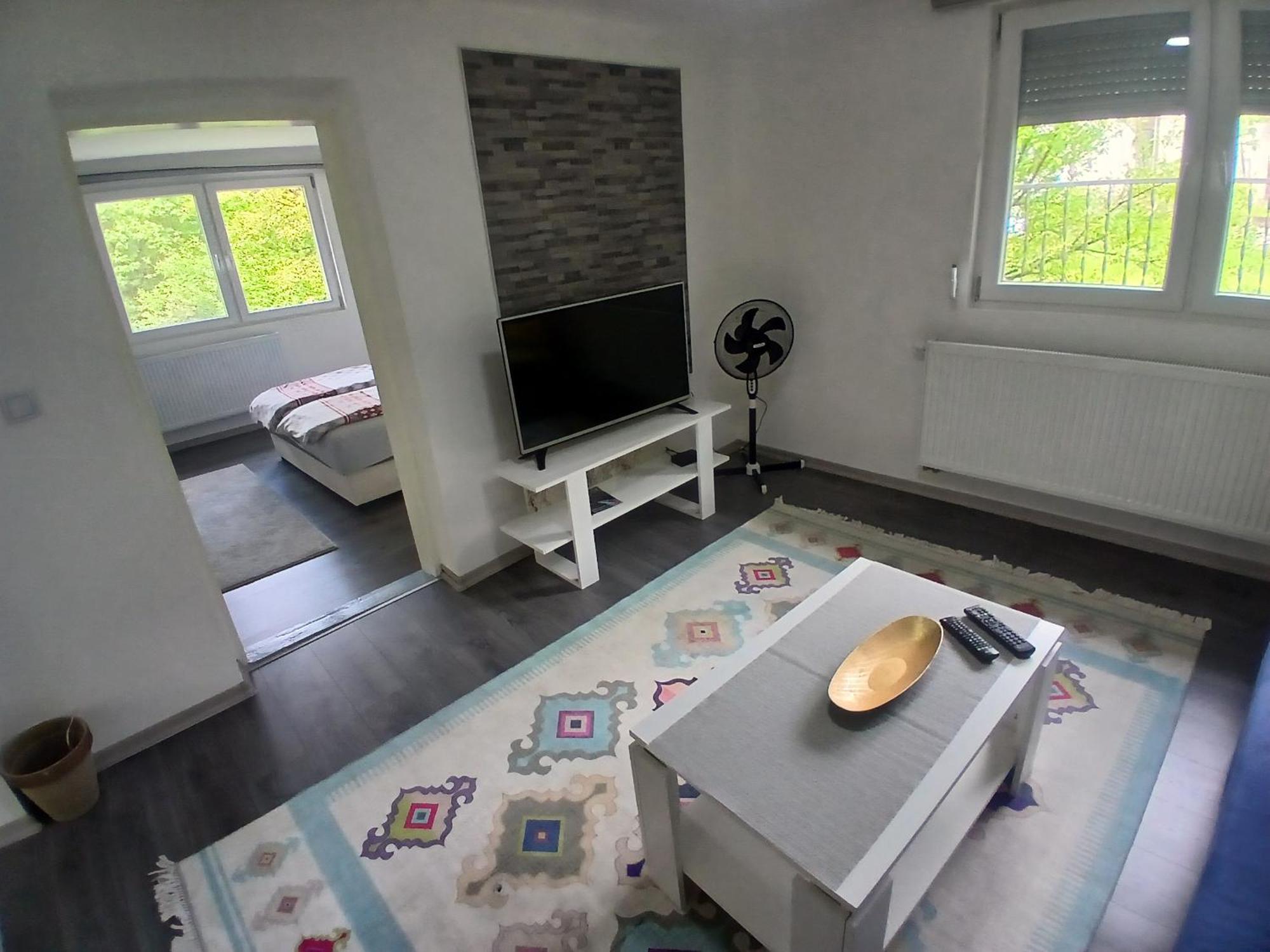 Apartman Mahala One SJJ Eksteriør billede